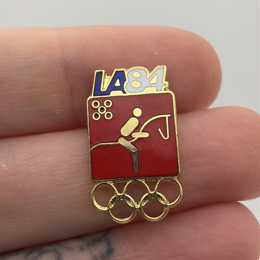 1984 Los Angeles Olympics Modern Pentathlon Equestrian Horse Event Lapel Hat Pin
